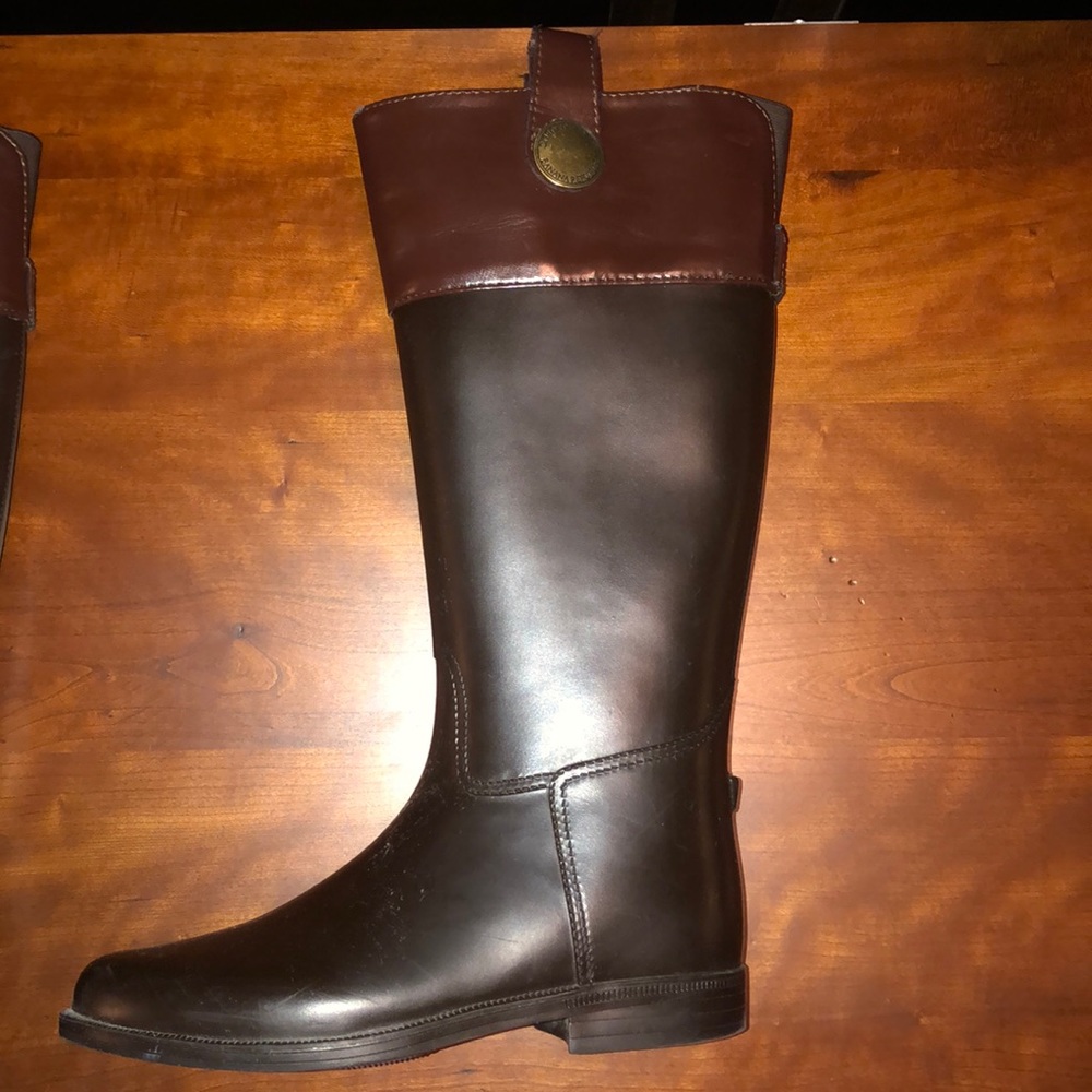 Riding boots